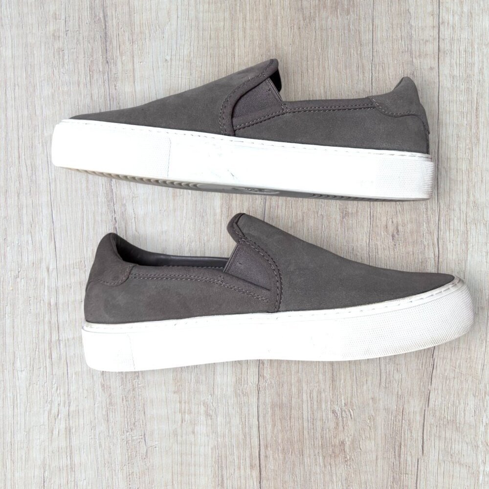 UGG Jass Slip-On Suede Women’s 8.5 Taupe Olive Sneakers